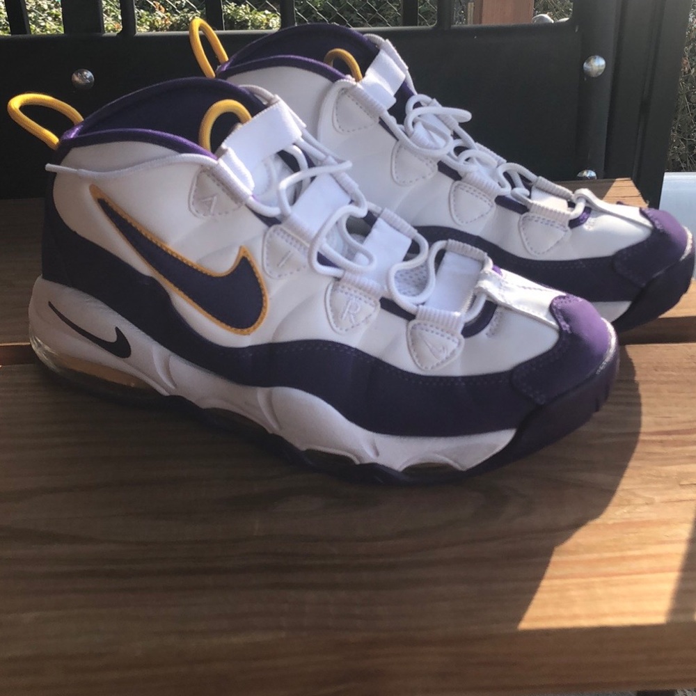 Lakers Nike Uptempo sz 9